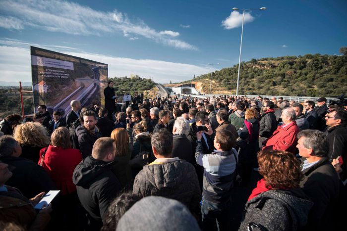 Οριζόντια μείωση σε όλα τα διόδια προανήγγειλε ο Τσίπρας από την Καλαμάτα!