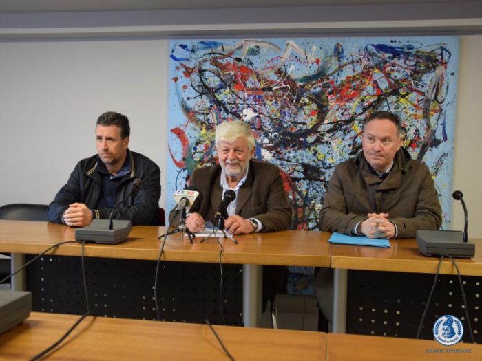 &Delta;ή&mu;&omicron;&sigmaf; &Tau;&rho;ί&pi;&omicron;&lambda;&eta;&sigmaf; | &Xi;&epsilon;&kappa;&iota;&nu;ά &eta; &kappa;&alpha;&tau;&alpha;&sigma;&kappa;&epsilon;&upsilon;ή &Kappa;&alpha;&tau;&alpha;&phi;&upsilon;&gamma;ί&omicron;&upsilon; &gamma;&iota;&alpha; &tau;&alpha; &alpha;&delta;έ&sigma;&pi;&omicron;&tau;&alpha; (vd)