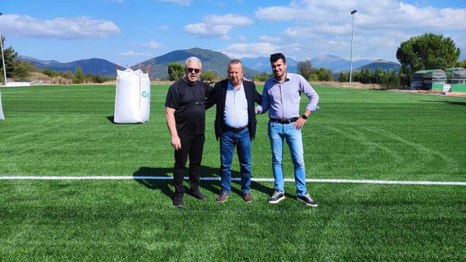 &Sigma;&tau;&alpha; έ&rho;&gamma;&alpha; &tau;&omicron;&upsilon; &gamma;&eta;&pi;έ&delta;&omicron;&upsilon; &Lambda;&epsilon;&beta;&iota;&delta;ί&omicron;&upsilon; &omicron; &Sigma;&kappa;&alpha;&nu;&tau;&zeta;ό&sigmaf;