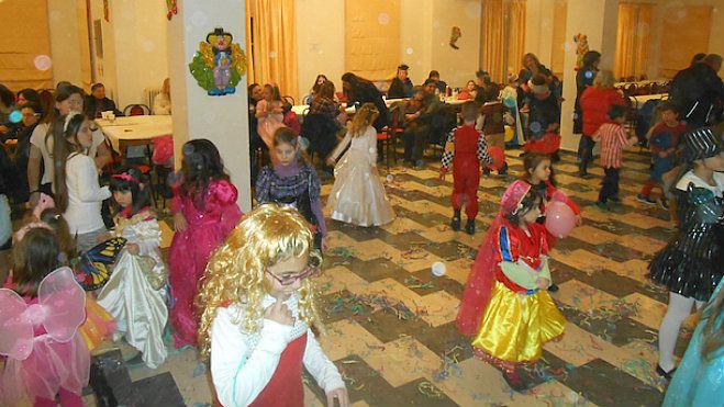 Ξεφάντωμα για μικρούς αλλά και μεγάλους στο Παράλιο (vd)