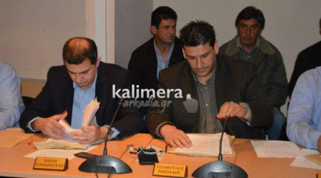 &Tau;&sigma;&iota;&alpha;&mu;&omicron;ύ&lambda;&omicron;&sigmaf; &gamma;&iota;&alpha; &tau;&eta; &delta;&eta;&mu;&omicron;&tau;&iota;&kappa;ή &alpha;&rho;&chi;ή: "&Epsilon;ί&sigma;&tau;&epsilon; &omicron;&iota; &tau;&epsilon;&lambda;&epsilon;&upsilon;&tau;&alpha;ί&omicron;&iota; &sigma;&tau;&eta;&nu; &Epsilon;&lambda;&lambda;ά&delta;&alpha; &sigma;&tau;&alpha; έ&rho;&gamma;&alpha; &kappa;&alpha;&iota; &pi;&rho;&omega;&tau;&alpha;&theta;&lambda;&eta;&tau;έ&sigmaf; &sigma;&tau;&iota;&sigmaf; &alpha;&pi;&epsilon;&upsilon;&theta;&epsilon;ί&alpha;&sigmaf; &alpha;&nu;&alpha;&theta;έ&sigma;&epsilon;&iota;&sigmaf;"