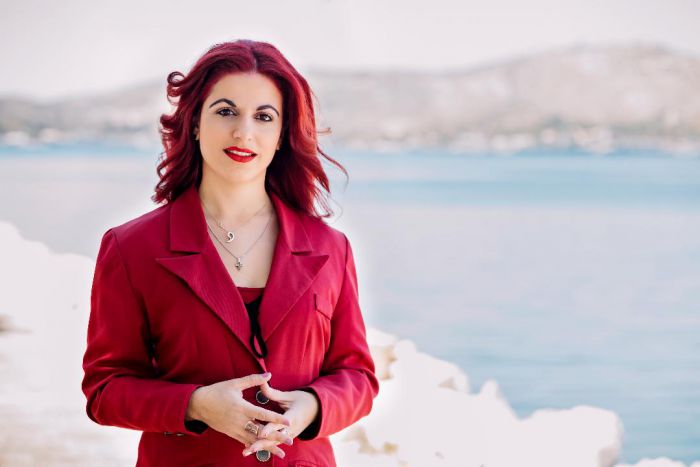ΣΥΡΙΖΑ | Υποψήφια βουλευτής Αρκαδίας η δημοσιογράφος Μαύρα Σαραντοπούλου - &quot;Πάμε όλοι μαζί να βρεθούμε δίπλα και στον πιο απομακρυσμένο πολίτη!&quot;