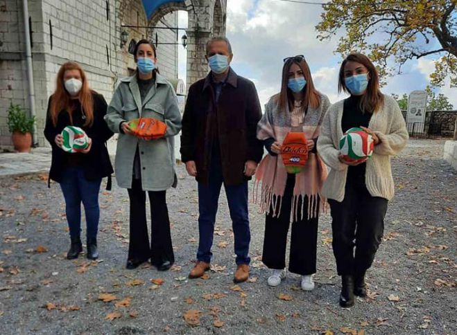 Ενθουσιασμός σε μαθητές και μαθήτριες για τις παιδικές ακαδημίες της ΑΕ Δημητσάνας! (εικόνες)
