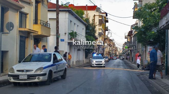 &Tau;&rho;&omicron;&chi;&alpha;ί&omicron; &mu;&epsilon; έ&nu;&alpha;&nu; &tau;&rho;&alpha;&upsilon;&mu;&alpha;&tau;ί&alpha; &sigma;&tau;&eta;&nu; &Tau;&rho;ί&pi;&omicron;&lambda;&eta;