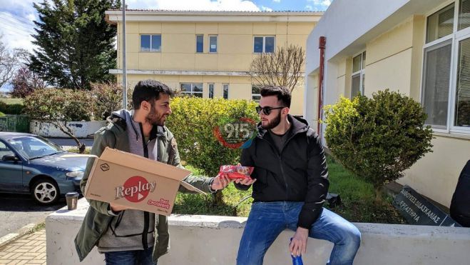 &Kappa;&alpha;&tau;ά&lambda;&eta;&psi;&eta; &phi;&omicron;&iota;&tau;&eta;&tau;ώ&nu; &sigma;&tau;&eta;&nu; &Tau;&rho;ί&pi;&omicron;&lambda;&eta; | &Omicron;&iota; &epsilon;&pi;&alpha;&gamma;&gamma;&epsilon;&lambda;&mu;&alpha;&tau;ί&epsilon;&sigmaf; &sigma;&tau;&omicron; &pi;&lambda;&epsilon;&upsilon;&rho;ό &tau;&omega;&nu; &phi;&omicron;&iota;&tau;&eta;&tau;ώ&nu; (&epsilon;&iota;&kappa;ό&nu;&epsilon;&sigmaf;)