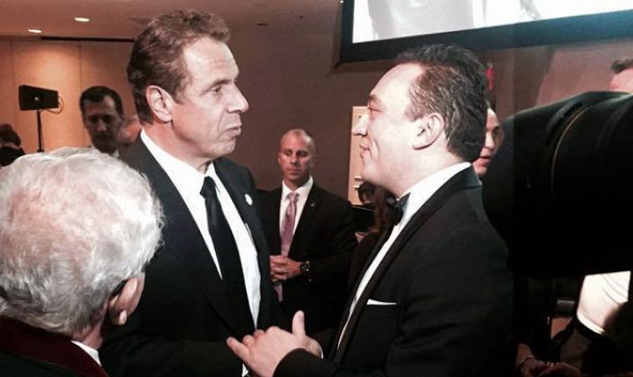 &Mu;&epsilon; &tau;&omicron;&nu; &phi;&iota;&lambda;έ&lambda;&lambda;&eta;&nu;&alpha; &Kappa;&upsilon;&beta;&epsilon;&rho;&nu;ή&tau;&eta; &tau;&eta;&sigmaf; &Nu;έ&alpha;&sigmaf; &Upsilon;ό&rho;&kappa;&eta;&sigmaf; &sigma;&upsilon;&nu;&alpha;&nu;&tau;ή&theta;&eta;&kappa;&epsilon; &omicron; &Kappa;ώ&sigma;&tau;&alpha;&sigmaf; &Beta;&lambda;ά&sigma;&eta;&sigmaf; (&epsilon;&iota;&kappa;ό&nu;&epsilon;&sigmaf;)