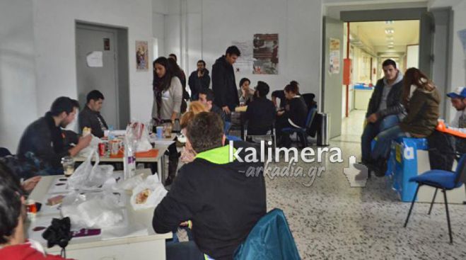 &Phi;&omicron;&iota;&tau;&eta;&tau;&iota;&kappa;ό&sigmaf; &delta;&iota;&alpha;&gamma;&omega;&nu;&iota;&sigma;&mu;ό&sigmaf; &sigma;&tau;&eta;&nu; &Tau;&rho;ί&pi;&omicron;&lambda;&eta; - &Xi;&epsilon;&kappa;ί&nu;&eta;&sigma;&alpha;&nu; &omicron;&iota; &sigma;&upsilon;&mu;&mu;&epsilon;&tau;&omicron;&chi;έ&sigmaf;!