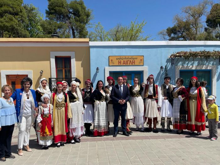 &Pi;ά&sigma;&chi;&alpha; &sigma;&tau;&eta;&nu; &Tau;&rho;ί&pi;&omicron;&lambda;&eta; &gamma;&iota;&alpha; &tau;&omicron;&nu; &Kappa;ώ&sigma;&tau;&alpha; &Beta;&lambda;ά&sigma;&eta;!