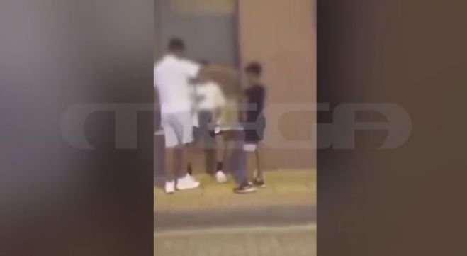 &Pi;ύ&rho;&gamma;&omicron;&sigmaf; | &Alpha;&pi;&alpha;&nu;&omega;&tau;ά &chi;&alpha;&sigma;&tau;&omicron;ύ&kappa;&iota;&alpha; &sigma;&epsilon; &alpha;&nu;ή&lambda;&iota;&kappa;&omicron; &sigma;&tau;&eta; &mu;έ&sigma;&eta; &tau;&omicron;&upsilon; &delta;&rho;ό&mu;&omicron;&upsilon; (vd)