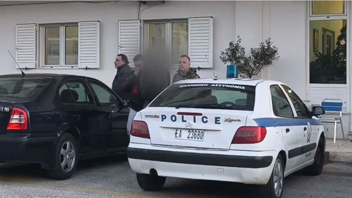 &Gamma;&iota;&alpha; &mu;&iota;&alpha; &zeta;&eta;&mu;&iota;ά &sigma;&epsilon; &mu;&omicron;&tau;&omicron;&sigma;&iota;&kappa;&lambda;έ&tau;&alpha; έ&gamma;&iota;&nu;&epsilon; &tau;&omicron; ά&gamma;&rho;&iota;&omicron; &phi;&omicron;&nu;&iota;&kappa;ό &sigma;&tau;&omicron; &Lambda;&omicron;&upsilon;&tau;&rho;ά&kappa;&iota;, &epsilon;ί&chi;&epsilon; &delta;&iota;&alpha;&phi;ύ&gamma;&epsilon;&iota; &sigma;&tau;&omicron; &delta;ά&sigma;&omicron;&sigmaf; &omicron; 17&chi;&rho;&omicron;&nu;&omicron;&sigmaf; &pi;&omicron;&upsilon; &sigma;&upsilon;&nu;&epsilon;&lambda;ή&phi;&theta;&eta;