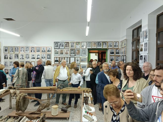 Τα εγκαίνια του Ιστορικού, Λαογραφικού Μουσείου και της Βιβλιοθήκης Βουρβούρων (εικόνες)