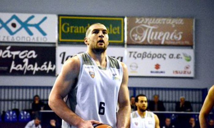 Στο 3ο SEFA Basketball Camp έρχεται ο Βασίλης Καββαδάς!