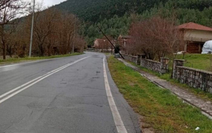 &Iota;&sigma;&chi;&upsilon;&rho;&omicron;ί ά&nu;&epsilon;&mu;&omicron;&iota; &sigma;&tau;&eta; &Beta;&lambda;&alpha;&chi;έ&rho;&nu;&alpha; | Έ&gamma;&epsilon;&iota;&rho;&epsilon; &sigma;&tau;ύ&lambda;&omicron;&sigmaf; &tau;&eta;&sigmaf; &Delta;&Epsilon;&Eta; (&epsilon;&iota;&kappa;ό&nu;&epsilon;&sigmaf;)