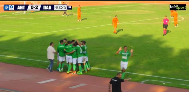 &Mu;&epsilon;&gamma;ά&lambda;&omicron; &delta;&iota;&pi;&lambda;ό &omicron; &Pi;&alpha;&nu;&alpha;&rho;&kappa;&alpha;&delta;&iota;&kappa;ό&sigmaf; - &Nu;ί&kappa;&eta;&sigma;&epsilon; &tau;&omicron;&nu; &Alpha;ή&tau;&tau;&eta;&tau;&omicron; &Sigma;&pi;ά&tau;&omega;&nu; (vd)