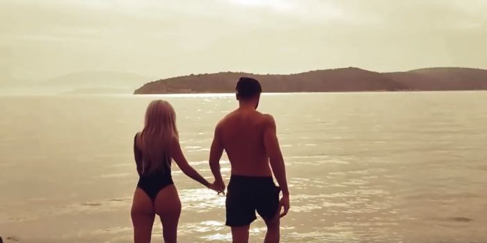 &Kappa;&rho;ά&zeta;&omicron;&upsilon;&nu; &alpha;&kappa;ό&mu;&alpha; &kappa;&alpha;&iota; &mu;έ&sigma;&alpha; &alpha;&pi;ό &tau;&omicron;&nu; Ant1 &tau;&omicron; ... &alpha;&pi;&omicron;&kappa;&alpha;&lambda;&upsilon;&pi;&tau;&iota;&kappa;ό "Game of Love" &pi;&omicron;&upsilon; &gamma;&upsilon;&rho;ί&sigma;&tau;&eta;&kappa;&epsilon; &sigma;&tau;&omicron; &Nu;&alpha;ύ&pi;&lambda;&iota;&omicron;! (vd)