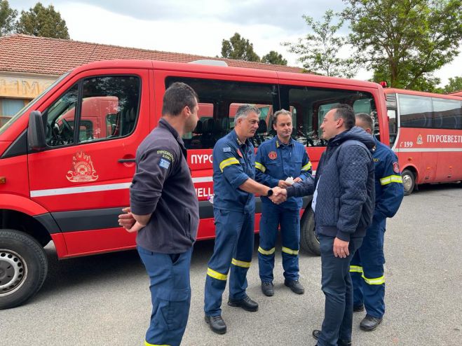 Βλάσης: "Με τους πυροσβέστες μας, εποχικούς και μόνιμους, που είναι πάντα στην πρώτη γραμμή όταν χρειαστεί!"