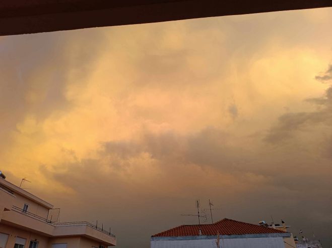 &Kappa;&iota;&tau;&rho;ί&nu;&iota;&sigma;&epsilon; &omicron; &omicron;&upsilon;&rho;&alpha;&nu;ό&sigmaf; &sigma;&tau;&eta;&nu; &Tau;&rho;ί&pi;&omicron;&lambda;&eta; (vd)!