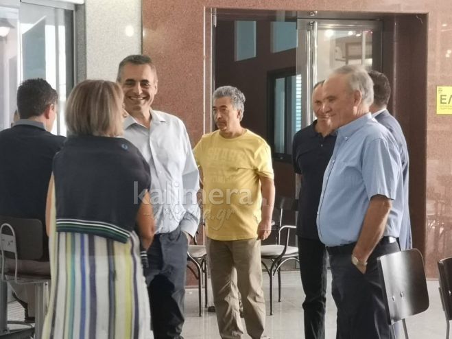 &Sigma;&tau;&omicron; &Delta;&eta;&mu;&alpha;&rho;&chi;&epsilon;ί&omicron; &omicron; &Kappa;ώ&sigma;&tau;&alpha;&sigmaf; &Tau;&zeta;&iota;&omicron;ύ&mu;&eta;&sigmaf; - &Eta; &pi;&rho;ώ&tau;&eta; &eta;&mu;έ&rho;&alpha; &tau;&omicron;&upsilon; &nu;έ&omicron;&upsilon; &Delta;&eta;&mu;ά&rho;&chi;&omicron;&upsilon;! (&epsilon;&iota;&kappa;ό&nu;&epsilon;&sigmaf; - &beta;ί&nu;&tau;&epsilon;&omicron;)