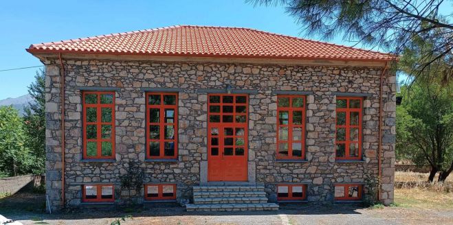 &Alpha;&nu;&alpha;&kappa;&alpha;ί&nu;&iota;&sigma;&eta; &tau;&omicron;&upsilon; &pi;&rho;ώ&eta;&nu; &Delta;&eta;&mu;&omicron;&tau;&iota;&kappa;&omicron;ύ &Sigma;&chi;&omicron;&lambda;&epsilon;ί&omicron;&upsilon; &Sigma;&iota;&mu;&iota;ά&delta;&omega;&nu;