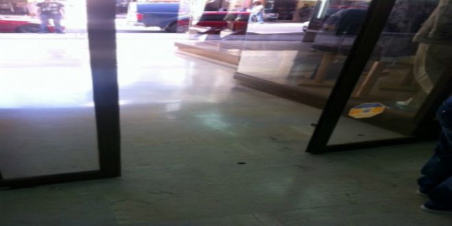 Διέρρηξαν έξι καταστήματα τη νύχτα στην πόλη της Κορίνθου