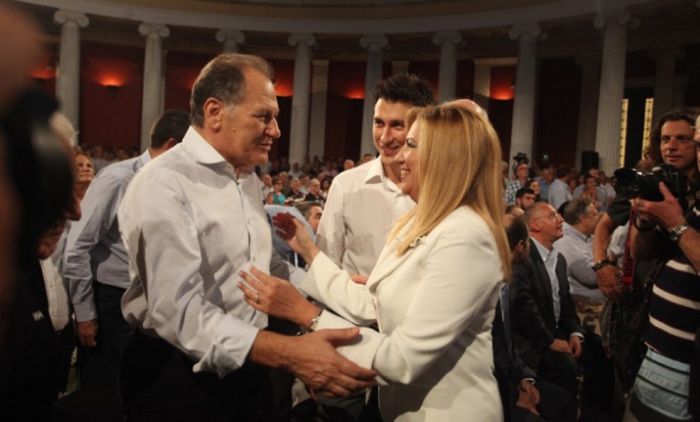 &Kappa;&epsilon;&nu;&tau;&rho;&omicron;&alpha;&rho;&iota;&sigma;&tau;&epsilon;&rho;ά | &Omicron; &rho;ό&lambda;&omicron;&sigmaf; έ&kappa;&pi;&lambda;&eta;&xi;&eta; &tau;&omicron;&upsilon; &Lambda;&alpha;&lambda;&iota;ώ&tau;&eta; &sigma;&tau;&omicron; &nu;έ&omicron; &phi;&omicron;&rho;έ&alpha;