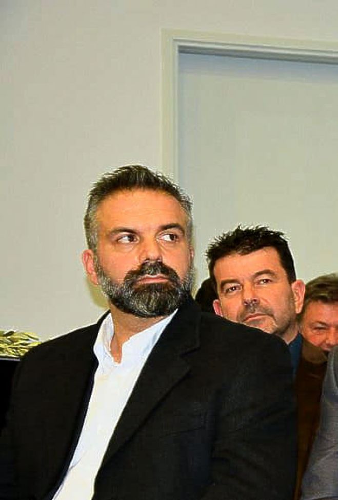 "&Delta;&epsilon;&sigma;&mu;&epsilon;&upsilon;ό&mu;&alpha;&sigma;&tau;&epsilon; &nu;&alpha; &epsilon;&kappa;&tau;&epsilon;&lambda;&omicron;ύ&mu;&epsilon; &tau;&alpha; &kappa;&alpha;&theta;ή&kappa;&omicron;&nu;&tau;&alpha; &mu;&alpha;&sigmaf;, &upsilon;&pi;&epsilon;&rho;&alpha;&sigma;&pi;&iota;&zeta;ό&mu;&epsilon;&nu;&omicron;&iota; &tau;&alpha; &delta;&iota;&kappa;&alpha;&iota;ώ&mu;&alpha;&tau;&alpha; &kappa;&alpha;&iota; &tau;&alpha; &sigma;&upsilon;&mu;&phi;έ&rho;&omicron;&nu;&tau;&alpha; &tau;&omicron;&upsilon; &lambda;&alpha;&omicron;ύ, &mu;έ&sigma;&alpha; &kappa;&alpha;&iota; έ&xi;&omega; &alpha;&pi;ό &tau;&omicron; &Pi;&epsilon;&rho;&iota;&phi;&epsilon;&rho;&epsilon;&iota;&alpha;&kappa;ό &Sigma;&upsilon;&mu;&beta;&omicron;ύ&lambda;&iota;&omicron;"