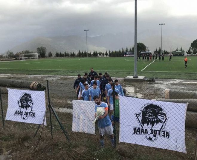 &Eta; &sigma;&pi;&omicron;&upsilon;&delta;&alpha;ί&alpha; &kappa;ί&nu;&eta;&sigma;&eta; &tau;&omega;&nu; &Nu;έ&omega;&nu; &Tau;&rho;ί&pi;&omicron;&lambda;&eta;&sigmaf; &nu;&alpha; &alpha;&phi;ή&sigma;&omicron;&upsilon;&nu; &lambda;&omicron;&upsilon;&lambda;&omicron;ύ&delta;&iota;&alpha; &sigma;&tau;&eta; &phi;&omega;&tau;&omicron;&gamma;&rho;&alpha;&phi;ί&alpha; &tau;&omicron;&upsilon; &Sigma;&tau;έ&lambda;&iota;&omicron;&upsilon; &Alpha;&rho;&gamma;&upsilon;&rho;ό&pi;&omicron;&upsilon;&lambda;&omicron;&upsilon;