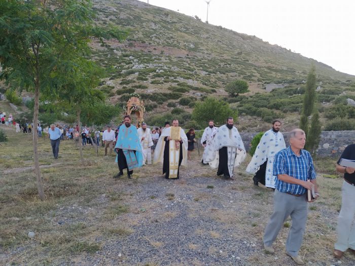 Η γιορτή της Παναγίας Τσεμπερούς στο χωριό Πάπαρι (εικόνες)