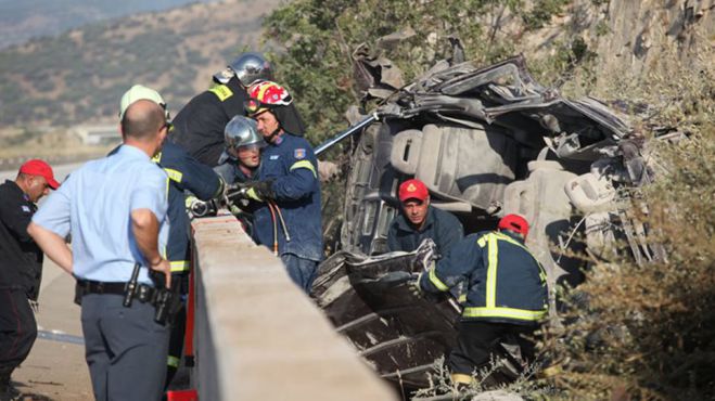 &Tau;&rho;&omicron;&chi;&alpha;ί&omicron; - &sigma;&omicron;&kappa; &mu;&epsilon; 5 &nu;&epsilon;&kappa;&rho;&omicron;ύ&sigmaf; &sigma;&tau;&eta;&nu; &Epsilon;&gamma;&nu;&alpha;&tau;ί&alpha; &Omicron;&delta;ό