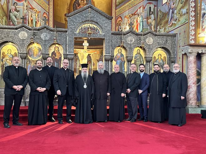 Ο Σεβασμιώτατος Μητροπολίτης Πατρών Χρυσόστομος στη Νέα Υόρκη - Συνάντηση με Λουκαΐτες Ιερείς (εικόνες)
