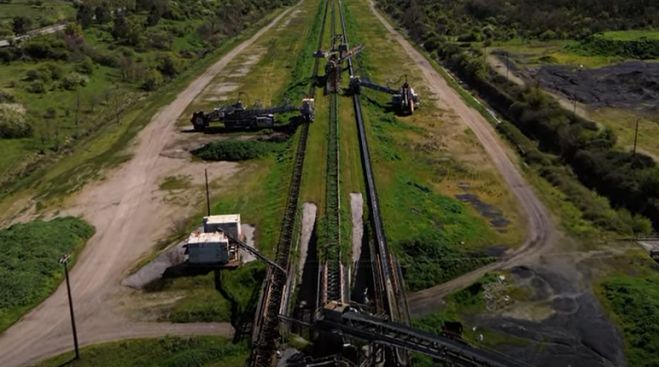 &Delta;&Epsilon;&Eta; &Mu;&epsilon;&gamma;&alpha;&lambda;ό&pi;&omicron;&lambda;&eta;&sigmaf; | &Alpha;&pi;ό&kappa;&omicron;&sigma;&mu;&epsilon;&sigmaf; &epsilon;&iota;&kappa;ό&nu;&epsilon;&sigmaf; &mu;&epsilon;&tau;ά &tau;&omicron;&nu; &xi;&alpha;&phi;&nu;&iota;&kappa;ό &theta;ά&nu;&alpha;&tau;&omicron; &tau;&omega;&nu; "&beta;&rho;ώ&mu;&iota;&kappa;&omega;&nu; &gamma;&iota;&gamma;ά&nu;&tau;&omega;&nu; &tau;&eta;&sigmaf; &epsilon;&nu;έ&rho;&gamma;&epsilon;&iota;&alpha;&sigmaf;"