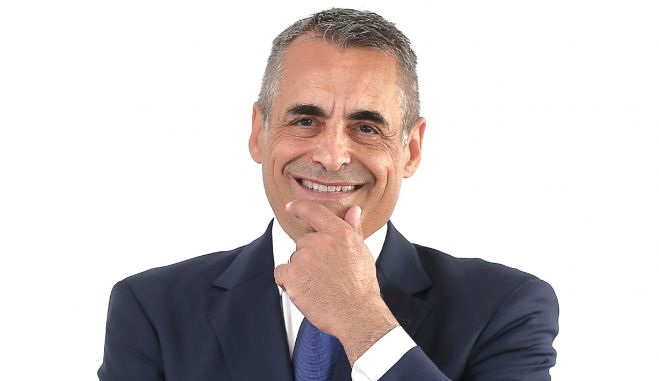 &Tau;&zeta;&iota;&omicron;ύ&mu;&eta;&sigmaf;: &laquo;&Omicron; &kappa;. &Tau;&rho;&omicron;&upsilon;&pi;ή&sigmaf; &chi;&alpha;&rho;&alpha;&kappa;&tau;&eta;&rho;ί&zeta;&epsilon;&tau;&alpha;&iota; &alpha;&pi;ό &tau;&eta;&nu; &alpha;&mu;&epsilon;&tau;&rho;&omicron;έ&pi;&epsilon;&iota;&alpha; &pi;&omicron;&upsilon; &sigma;&upsilon;&nu;&delta;&upsilon;ά&zeta;&epsilon;&tau;&alpha;&iota; &mu;&epsilon; &sigma;&upsilon;&gamma;&kappa;&epsilon;&kappa;&alpha;&lambda;&upsilon;&mu;&mu;έ&nu;&eta; &alpha;&lambda;&alpha;&zeta;&omicron;&nu;&epsilon;ί&alpha;&raquo;