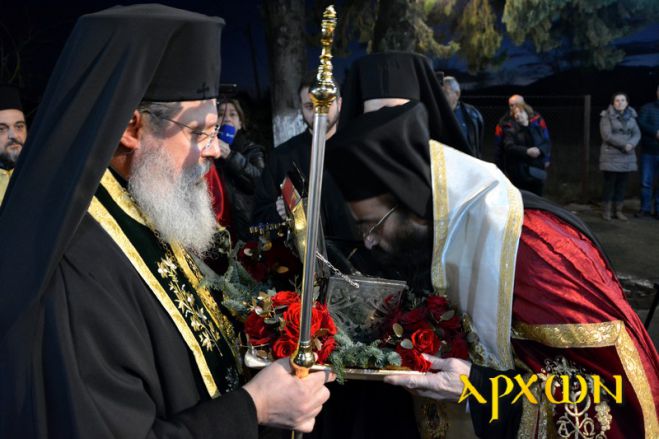 &Lambda;&alpha;&mu;&pi;&rho;ή &upsilon;&pi;&omicron;&delta;&omicron;&chi;ή &tau;&omicron;&upsilon; &Iota;&epsilon;&rho;&omicron;ύ &Lambda;&epsilon;&iota;&psi;ά&nu;&omicron;&upsilon; &tau;&omicron;&upsilon; &Alpha;&gamma;ί&omicron;&upsilon; &Kappa;&eta;&rho;ύ&kappa;&omicron;&upsilon; &sigma;&tau;&omicron; &Mu;&epsilon;&rho;&kappa;&omicron;&beta;&omicron;ύ&nu;&iota; (&epsilon;&iota;&kappa;ό&nu;&epsilon;&sigmaf;)