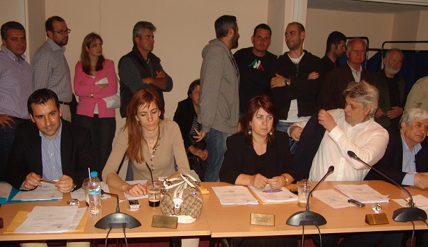 Τέσσερις ολόκληρες ώρες εξαντλητικής συζήτησης για να αποφασίσουν για το ρέμα στην περιοχή «Μπέλμπερη»