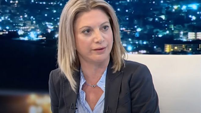 &Kappa;&alpha;&rho;&upsilon;&sigma;&tau;&iota;&alpha;&nu;&omicron;ύ &gamma;&iota;&alpha; &Mu;ά&tau;&iota;: &laquo;&Mu;&alpha;ύ&rho;&eta; &mu;έ&rho;&alpha; &gamma;&iota;&alpha; &tau;&eta; &Delta;&iota;&kappa;&alpha;&iota;&omicron;&sigma;ύ&nu;&eta;&raquo;