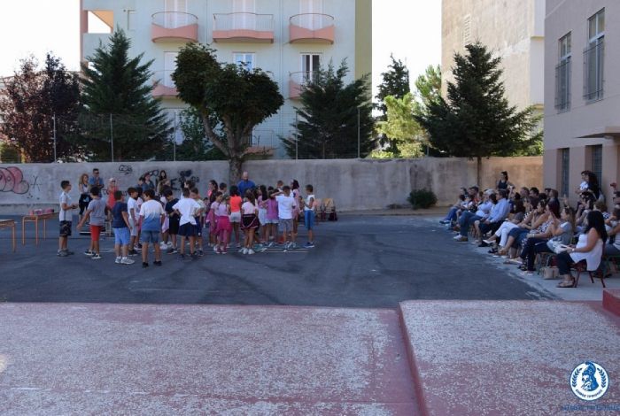 &Tau;&rho;ί&pi;&omicron;&lambda;&eta; | &Mu;&alpha;&theta;ή&mu;&alpha;&tau;&alpha; &alpha;&phi;&iota;&lambda;&omicron;&kappa;&epsilon;&rho;&delta;ώ&sigmaf; &sigma;&tau;&alpha; &theta;&epsilon;&rho;&iota;&nu;ά &tau;&mu;ή&mu;&alpha;&tau;&alpha; &delta;&eta;&mu;&iota;&omicron;&upsilon;&rho;&gamma;&iota;&kappa;ή&sigmaf; &alpha;&pi;&alpha;&sigma;&chi;ό&lambda;&eta;&sigma;&eta;&sigmaf; &pi;&alpha;&iota;&delta;&iota;ώ&nu; &tau;&omicron;&upsilon; &Delta;ή&mu;&omicron;&upsilon;