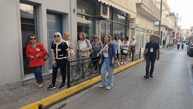 &Epsilon;&beta;&delta;&omicron;&mu;ά&delta;&alpha; &Kappa;&iota;&nu;&eta;&tau;&iota;&kappa;ό&tau;&eta;&tau;&alpha;&sigmaf; &kappa;&alpha;&iota; &tau;&alpha; &mu;έ&lambda;&eta; &tau;&omicron;&upsilon; &Kappa;&Alpha;&Pi;&Eta; &Delta;ή&mu;&omicron;&upsilon; &Tau;&rho;ί&pi;&omicron;&lambda;&eta;&sigmaf; &pi;&epsilon;&rho;&pi;&alpha;&tau;&omicron;ύ&nu; &sigma;&tau;&eta;&nu; &pi;ό&lambda;&eta; (&epsilon;&iota;&kappa;ό&nu;&epsilon;&sigmaf;)