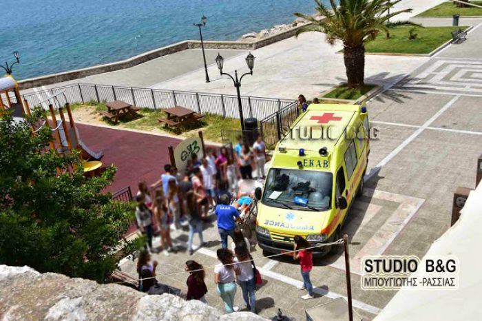 Ά&gamma;&iota;&omicron; &epsilon;ί&chi;&epsilon; 13&chi;&rho;&omicron;&nu;&omicron;&sigmaf; &pi;&omicron;&upsilon; έ&pi;&epsilon;&sigma;&epsilon; &alpha;&pi;ό &delta;έ&kappa;&alpha; &mu;έ&tau;&rho;&alpha; ύ&psi;&omicron;&sigmaf; &sigma;&tau;&omicron; &Nu;&alpha;ύ&pi;&lambda;&iota;&omicron; (vd)