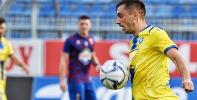 "&Delta;&epsilon;&nu; &upsilon;&pi;ά&rho;&chi;&epsilon;&iota; &kappa;&alpha;&nu;έ&nu;&alpha; &theta;έ&mu;&alpha; &mu;&epsilon; &Kappa;ώ&tau;&sigma;&iota;&rho;&alpha;" &lambda;έ&nu;&epsilon; &sigma;&tau;&omicron;&nu; &Pi;&Alpha;&Omicron;&Kappa;