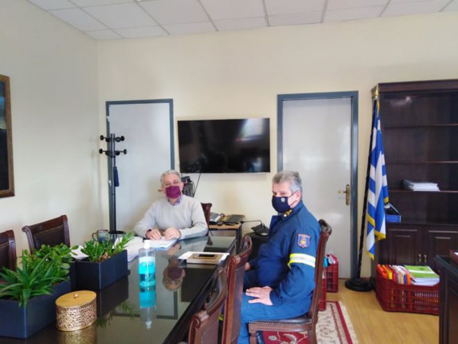 &Sigma;&upsilon;&nu;ά&nu;&tau;&eta;&sigma;&eta; &Lambda;&alpha;&mu;&pi;&rho;ό&pi;&omicron;&upsilon;&lambda;&omicron;&upsilon; - &Kappa;&omicron;&lambda;&upsilon;&beta;ή&rho;&alpha; &sigma;&tau;&eta;&nu; &Tau;&rho;ί&pi;&omicron;&lambda;&eta;