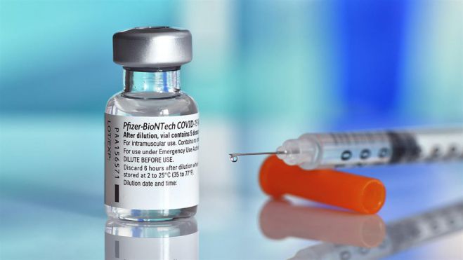 Pfizer: Σε 100 ημέρες εμβόλια για τη νέα μετάλλαξη, αν χρειαστεί