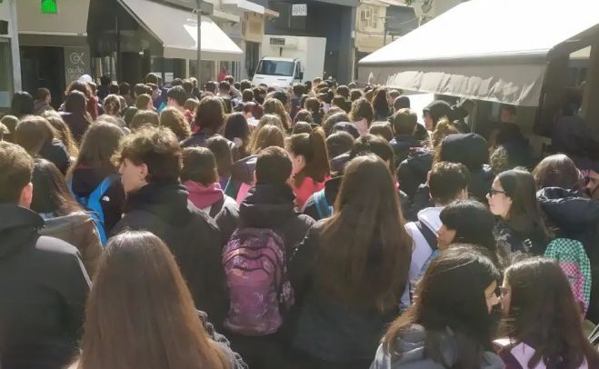 &Delta;&iota;&alpha;&mu;&alpha;&rho;&tau;&upsilon;&rho;ί&alpha; &gamma;&iota;&alpha; &tau;&alpha; &Tau;έ&mu;&pi;&eta; &sigma;&tau;&eta;&nu; &Tau;&rho;ί&pi;&omicron;&lambda;&eta; | &Epsilon;&upsilon;&tau;&upsilon;&chi;ώ&sigmaf; &pi;&omicron;&upsilon; &upsilon;&pi;ά&rho;&chi;&omicron;&upsilon;&nu; &mu;&alpha;&theta;&eta;&tau;έ&sigmaf; &kappa;&alpha;&iota; &phi;&omicron;&iota;&tau;&eta;&tau;έ&sigmaf; ...
