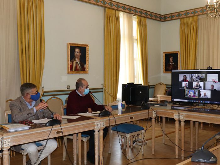 &Nu;ί&kappa;&alpha;&sigmaf;: &ldquo;&Sigma;&tau;&alpha;&mu;&alpha;&tau;ά &eta; &sigma;&upsilon;&nu;&epsilon;&rho;&gamma;&alpha;&sigma;ί&alpha; &tau;&eta;&sigmaf; &Pi;&epsilon;&rho;&iota;&phi;έ&rho;&epsilon;&iota;&alpha;&sigmaf; &mu;&epsilon; &tau;&eta;&nu; &lsquo;&Pi;&epsilon;&lambda;&omicron;&pi;ό&nu;&nu;&eta;&sigma;&omicron;&sigmaf;&rsquo; &Alpha;.&Epsilon;.&rdquo;