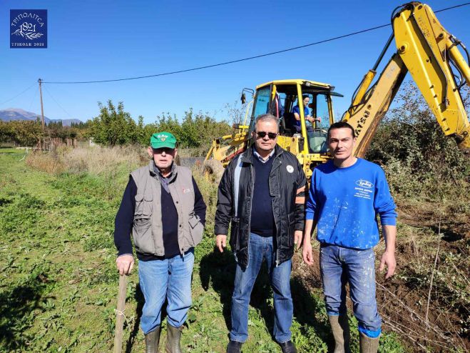 &Kappa;&alpha;&theta;&eta;&mu;&epsilon;&rho;&iota;&nu;έ&sigmaf; &pi;&alpha;&rho;&epsilon;&mu;&beta;ά&sigma;&epsilon;&iota;&sigmaf; &kappa;&alpha;&iota; έ&rho;&gamma;&alpha; &sigma;&epsilon; &chi;&omega;&rho;&iota;ά &tau;&omicron;&upsilon; &Delta;ή&mu;&omicron;&upsilon; &Tau;&rho;ί&pi;&omicron;&lambda;&eta;&sigmaf; (&epsilon;&iota;&kappa;ό&nu;&epsilon;&sigmaf;)