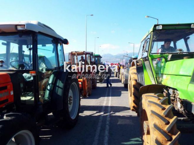 Έφυγαν τα τρακτέρ – Άνοιξε ο δρόμος στα διόδια Ισθμού!