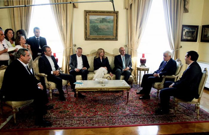 Καλοκαιρινό γεύμα για τους πολιτικούς αρχηγούς στο Προεδρικό Μέγαρο - Δείτε τι έφαγαν!
