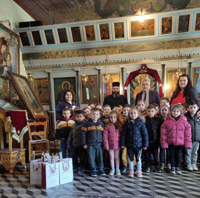 &Pi;&alpha;&iota;&delta;&iota;&kappa;ό&sigmaf; &Sigma;&tau;&alpha;&theta;&mu;ό&sigmaf; &Mu;&eta;&tau;&rho;ό&pi;&omicron;&lambda;&eta;&sigmaf; &Mu;&alpha;&nu;&tau;&iota;&nu;&epsilon;ί&alpha;&sigmaf; &kappa;&alpha;&iota; &Kappa;&upsilon;&nu;&omicron;&upsilon;&rho;ί&alpha;&sigmaf; | &Eta; &delta;&rho;ά&sigma;&eta; &tau;&omega;&nu; &pi;&alpha;&iota;&delta;&iota;ώ&nu; &pi;&rho;&iota;&nu; &tau;&iota;&sigmaf; Ά&gamma;&iota;&epsilon;&sigmaf; &mu;έ&rho;&epsilon;&sigmaf; &tau;&omicron;&upsilon; &Pi;ά&sigma;&chi;&alpha; (&epsilon;&iota;&kappa;ό&nu;&epsilon;&sigmaf;)