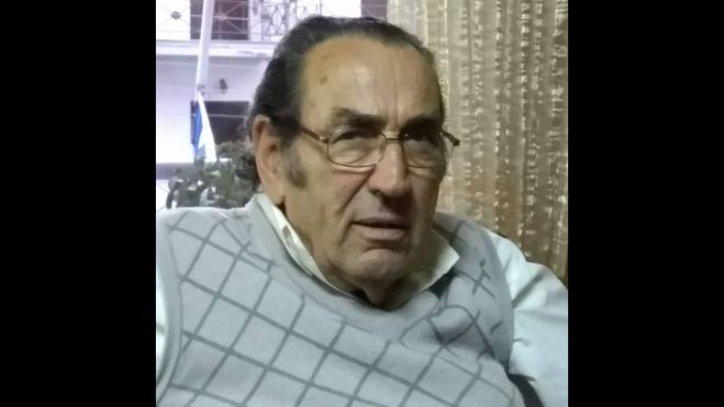 &Tau;&rho;ί&pi;&omicron;&lambda;&eta; | Έ&phi;&upsilon;&gamma;&epsilon; &alpha;&pi;ό &tau;&eta; &zeta;&omega;ή &sigma;&upsilon;&nu;&tau;&alpha;&xi;&iota;&omicron;ύ&chi;&omicron;&sigmaf; &alpha;&upsilon;&tau;&omicron;&kappa;&iota;&nu;&eta;&tau;&iota;&sigma;&tau;ή&sigmaf; &omicron; &Chi;&rho;ή&sigma;&tau;&omicron;&sigmaf; &Kappa;&alpha;&rho;&alpha;&mu;&pi;έ&lambda;&alpha;&sigmaf;