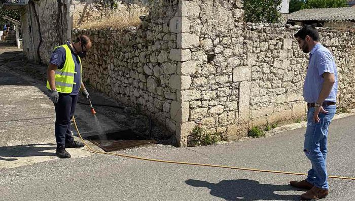 Με εντατικούς ρυθμούς η κουνουποκτονια στον Δήμο Τρίπολης (εικόνες)