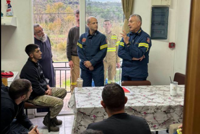 "&Nu;&alpha;&iota;" &alpha;&pi;ό &tau;&omicron; &Delta;&eta;&mu;&omicron;&tau;&iota;&kappa;ό &Sigma;&upsilon;&mu;&beta;&omicron;ύ&lambda;&iota;&omicron; &gamma;&iota;&alpha; &Epsilon;&theta;&epsilon;&lambda;&omicron;&nu;&tau;&iota;&kappa;ό &Kappa;&lambda;&iota;&mu;ά&kappa;&iota;&omicron; &sigma;&tau;&alpha; &Tau;&rho;ό&pi;&alpha;&iota;&alpha; &Gamma;&omicron;&rho;&tau;&upsilon;&nu;ί&alpha;&sigmaf;